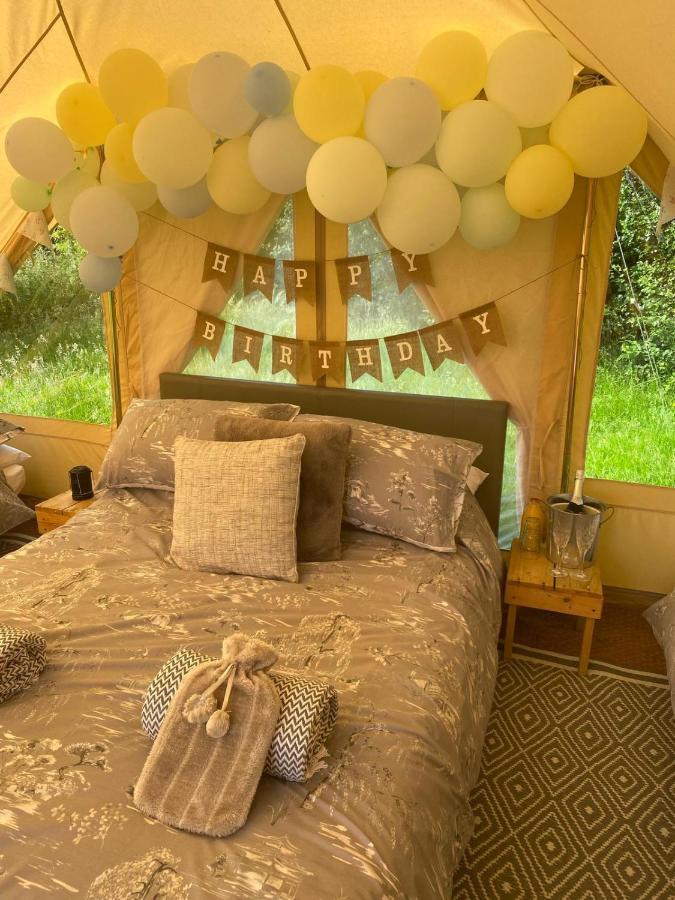 Wadhurst Hopgarden Glamping - Luxury 6M Bell Tent מראה חיצוני תמונה