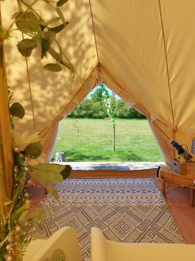 Wadhurst Hopgarden Glamping - Luxury 6M Bell Tent מראה חיצוני תמונה