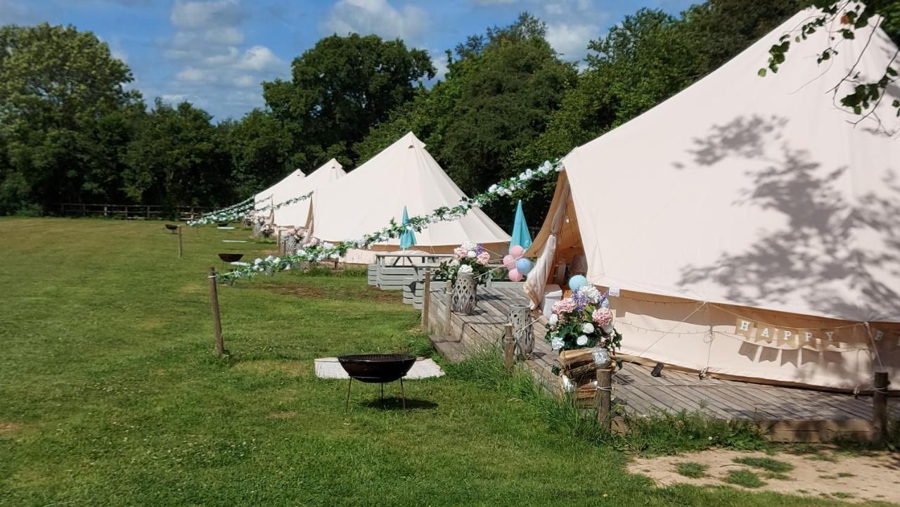 Wadhurst Hopgarden Glamping - Luxury 6M Bell Tent מראה חיצוני תמונה