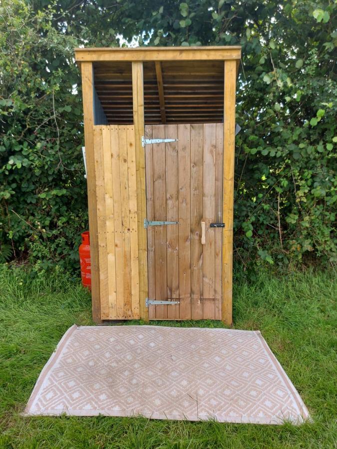 Wadhurst Hopgarden Glamping - Luxury 6M Bell Tent מראה חיצוני תמונה